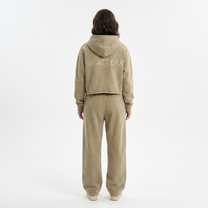 Conjunto de Sudadera Corta con Capucha y Pantalones Jogger para Mujer, Color Caqui, Estilo Casual, de Algodón y Felpa, Ropa Deportiva, Venta al Por Mayor OEM - Product Image 2