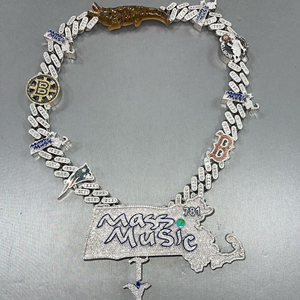 Colgantes Personalizados ICEDJEWELZ de Plata de Ley 925 Chapados en Oro con Moissanita, Estilo Hip Hop Unisex, Joyería Certificada IGI - Product Image 6