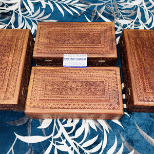 Boîte en bois rectangulaire écologique pour le rangement de bijoux et cadeaux - Intérieur doux pour articles délicats - Noël, Nouvel An chinois, décoration de table - Product Image 1