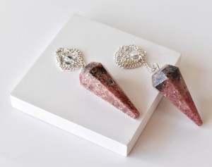 Pendules en Agate Naturelle Écologiques, Pierres Précieuses Sculptées pour la Guérison, Générateurs d'Énergie Aura Feng Shui - Vente Chaude - Product Image 3