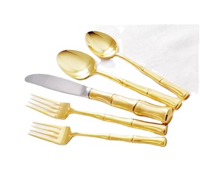 Juego de cubiertos de acero inoxidable chapado en oro de lujo Última cuchara y tenedor de metal para bodas con cubiertos de cuatro piezas - Product Image 1