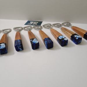 Elegante abridor de botellas de resina y madera, abridor de tapas de cerveza, herramienta de bar con mango de madera, accesorios de cocina, regalo. - Product Image 4