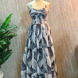 Elegante Vestido Maxi de Seda de Manga Corta para Mujer, Color Sólido, Ideal para Otoño, Combinación Perfecta de Elegancia, Comodidad, Casual y Formal - Product Image 3