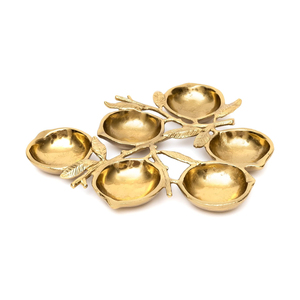 Elegante Tazón de Metal para Servir con 6 Compartimentos y Detalles de Hojas, Ideal para Hoteles, Hogares, Cenas y Decoración - Product Image 4
