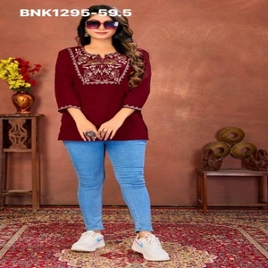 Meilleur fournisseur de tissus en coton de nouvelle variété avec collection de tuniques brodées, fabricant de mode féminine de Surat - Product Image 1