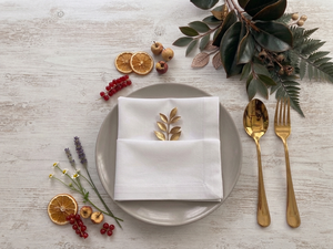 Nappe de table en lin blanche faite à la main, style pastoral, 60x60cm, réutilisable pour les mariages, les fêtes et les dîners - Product Image 2