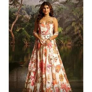 Conjunto de Lehenga Choli de Georgette con Acabado de Lujo, Estampado Floral Multicolor, Detalles de Trabajo Manual, Ropa Festiva para Cócteles, Colección al por Mayor - Product Image 1