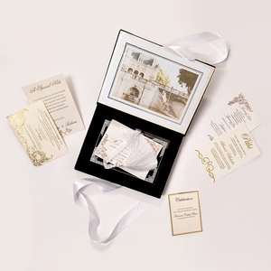 Luxury Black Velvet <b>Box</b> <b>Wedding</b> Invitation Custom Silver Foil Crest Acrylic Invitation <b>Card</b> Photo Lid Satin Ribbon Tassel - Product Image 6