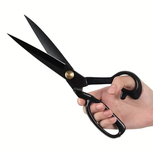 Ciseaux professionnels en acier inoxydable, lame tranchante, pour droitiers, manche long, poignée en plastique, outils de soin - Product Image 1