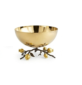 Bol en métal doré avec base en forme de branche, fait main, style glamour, finition polie, pour la décoration de table de mariage. - Product Image 1
