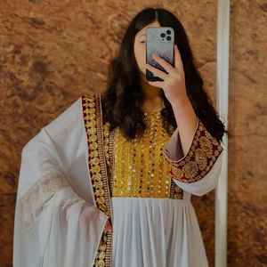 Robe de mariage afghane Kuchi, tenue modeste pour femmes, style américain, canadien, australien, mode et culture afghanes. - Product Image 6