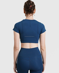 Top de Yoga para Mujer de Alta Calidad, Ajuste Ceñido, Color Sólido, 100% Poliéster, Transpirable, Ecológico, Resistente al Viento, Antiarrugas, con Estampado Digital y Cuello Redondo - Product Image 3