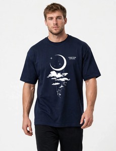 Oneten Apparel T-shirt à manches courtes et col rond pour homme, bleu marine, imprimé Moon Swing Clouds - Product Image 6