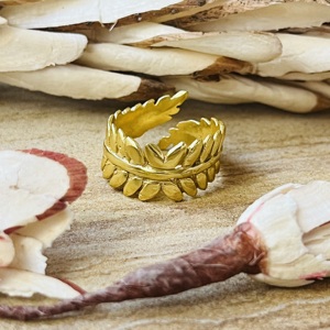 Trendy New Arrival Leaf Texture Brass <b>Ring</b> 18k Gold Plated Bohemian Nature Inspired <b>Statement</b> <b>Ring</b> fashion Womens <b>Ring</b> Wholesale - Product Image 1