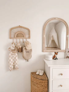 Percha para abrigos de ratán natural tejido, adecuada para colgar detrás de puertas o en habitaciones infantiles, diseño en forma de sol. - Product Image 3