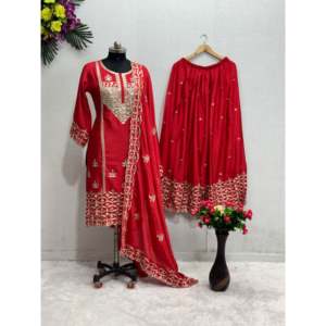 Ensemble haut et bas de soirée pour femmes de créateur et Dupatta avec travail de séquence - Product Image 2