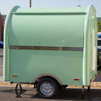 Camion de restauration rétro incurvé, vert menthe, pour la vente de bubble tea, matcha, glaces, café frais, pâtisseries, desserts et boissons