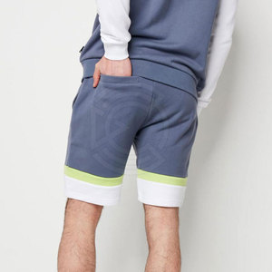 Shorts pour hommes en tissu doux au toucher, conçus pour le confort, dotés d'un matériau léger et d'un look décontracté, simple et moderne. - Product Image 5