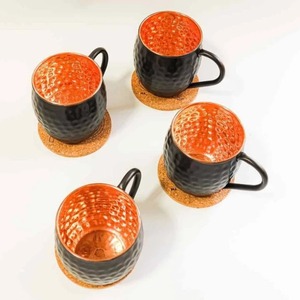 Mug en cuivre noir antique, mug à eau traditionnel en cuivre pour boissons de fête, provenant d'un fournisseur indien. - Product Image 4