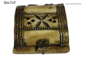 Boîte carrée sculptée à la main en corne écologique 3x3, antique, décorative, pour bijoux, artisanat d'art, objet de collection, artisanat de corne d'Inde - Product Image 2