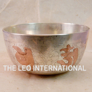 Bol chantant tibétain contemporain en laiton antique pour la méditation, la guérison, le yoga, les anniversaires, les condoleances et les cadeaux d'affaires - Product Image 4