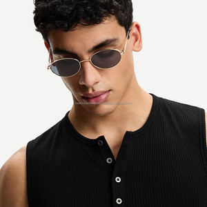 T-shirts graphiques unisexes de qualité supérieure 100% coton motifs confortables à la mode pour hommes et femmes vêtements décontractés de tous les jours - Product Image 3