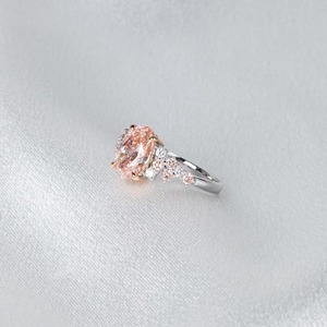 Bague de fiançailles en or 14 carats avec halo de diamants roses vifs fantaisie de 2 carats, taille ovale, diamant de laboratoire, certifiée IGI, bague de promesse - Product Image 3
