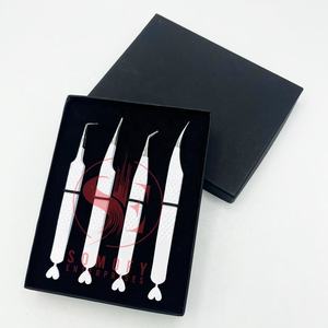 แหนบหนีบขนตาทำจากสเตนเลสสตีลแบบญี่ปุ่น90องศาอุปกรณ์เสริมความงามแบบเรียบสีเงินทนทานยั่งยืน - Product Image 2