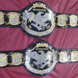 Ceintures de championnat personnalisées de qualité supérieure pour Jiu-Jitsu MMA Aikido Taekwondo karaté Judo-Ceintures de fabrication de haute qualité faites à la main - Product Image 1