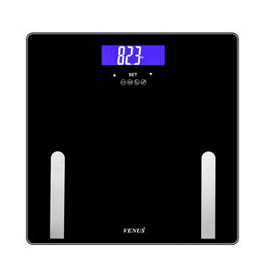 Balance de salle de bain numérique moderne et portable avec écran LCD, plateforme antidérapante, écologique, mesure du poids jusqu'à 180 kg - Product Image 1