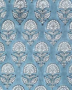 Tela de algodón estampada a mano con diseño floral azul Buta, tela india hecha a mano, material de algodón suave para vestidos, tela artesanal. - Product Image 2