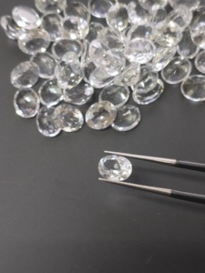 Topacio Blanco Natural de 10x8MM, Corte Ovalado, Calidad Superior, Piedra Preciosa Suelta Calibrada para la Creación de Joyería de Diseño - Product Image 1
