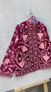 Robe en velours à col mandarin, broderie florale Suzani, manches longues, coupe ample, style vintage, tissage naturel, pour l'automne - Product Image 4