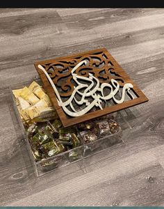 Caja de chocolate de madera y acrílico premium con diseño de caligrafía árabe, caja de exhibición de lujo para dulces, para decoración del hogar. - Product Image 1