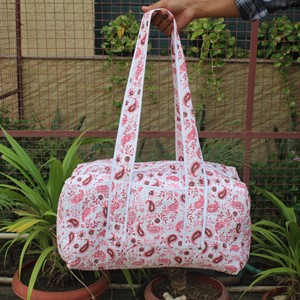 Pink Paisley Print Quilted Duffle Bag With Zipper Closure <b>Large</b> Capacity Travel Weekender Bag - Product Image 5