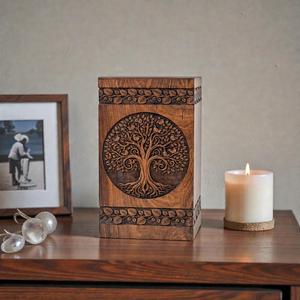 โกศไม้แกะสลักลายต้นไม้และเงาสะท้อน โกศบรรจุอัฐิส่วนบุคคลสำหรับคนที่คุณรัก - Product Image 3