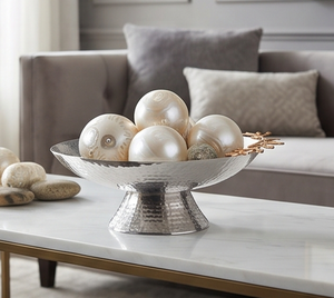 Bol de service en métal fait main avec accent en feuille d'or, finition argentée polie, style glamour pour les fêtes, la maison, le bureau, ou comme accent de table. - Product Image 5