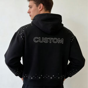 เสื้อฮู้ดดี้ผู้ชายแบบครอปทรงโอเวอร์ไซส์สีดำประดับหมุด ซิปหน้า สไตล์สตรีทแคชชวล ขายส่งจากโรงงาน ปรับแต่งได้ - Product Image 4