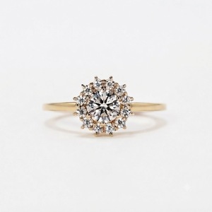 Bague de fiançailles halo en or massif 10K avec diamant rond de laboratoire 2,20 carats couleur E VVS2, Prêt pour la clarté, Bijoux fins - Product Image 2