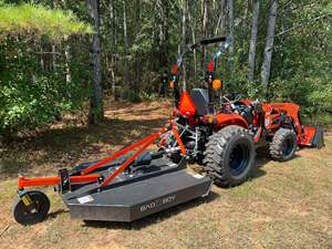 Mini Tractor Bad Boy AGCO de 25HP, Tractor de Ruedas Compacto para Granja, Diseñado para un Cultivo y Jardinería Confiables y Eficientes - Product Image 5
