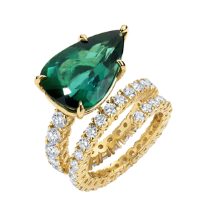 Luxury Women's 18K <b>Gold</b> <b>Cocktail</b> <b>Ring</b> With Pear Shape Emerald And Round Diamond - Product Image 3