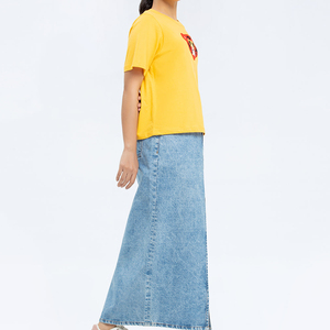 Camiseta de Verano para Mujer OEM de Alta Calidad, 100% Algodón, Cuello Redondo, Manga Corta, Corte Regular, Ecológica, Transpirable y de Secado Rápido - Product Image 2