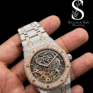 Reloj Mecánico para Hombre con Diamantes Moissanite VVS Personalizados y Completamente Cubiertos de Moissanite al Mejor Precio - Product Image 1