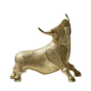 Adorno Moderno Minimalista de Toro de Cobre Fundido, Decoración Metálica para Vitrina de Escritorio, Sala de Estar y Estudio, Arte en Hierro - Product Image 1