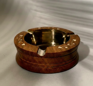 Porte-encens religieux artisanal en bois naturel avec incrustation métallique, écologique, finition premium, brûleur de Bakhoor, Ramadan, Eid, festif - Product Image 1