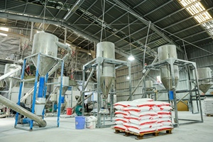 Chất lượng cao chuyên nghiệp Việt Trắng Pe/HDPE/LDPE/LLDPE Filler masterbatch với 22% PE cho sản xuất nhựa - Product Image 5