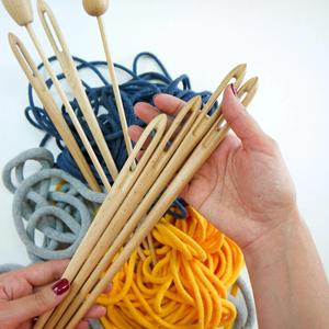 Nuevas agujas de tejer de madera, agujas de ganchillo de madera pulida hechas a mano para coser tela de lana, uso doméstico. - Product Image 4