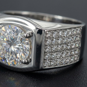 Bague de fiançailles pour homme en or 9k 10k 14k 18k avec diamant de laboratoire 2 carats de luxe et certificat IGI - Product Image 5