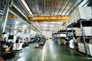 Molde de Inyección de Plástico Industrial para Componentes OEM - Product Image 6