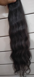 Extensions de cheveux humains lisses de qualité supérieure, provenant de cheveux bruts indiens provenant de temples, avec cuticules alignées et pointes épaisses - Product Image 5